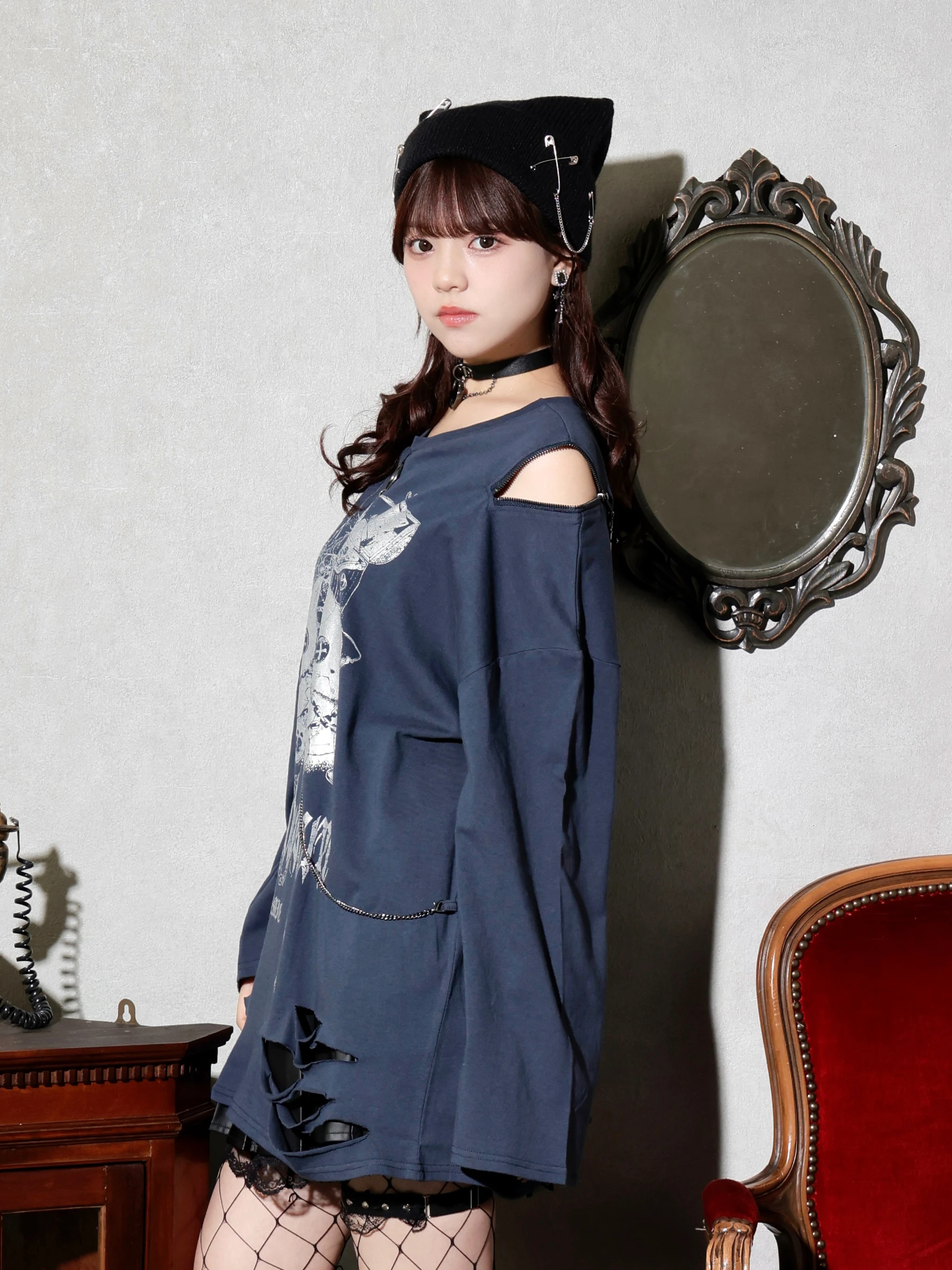 病みねこリングチェーンダメージユニセックスロングTシャツ