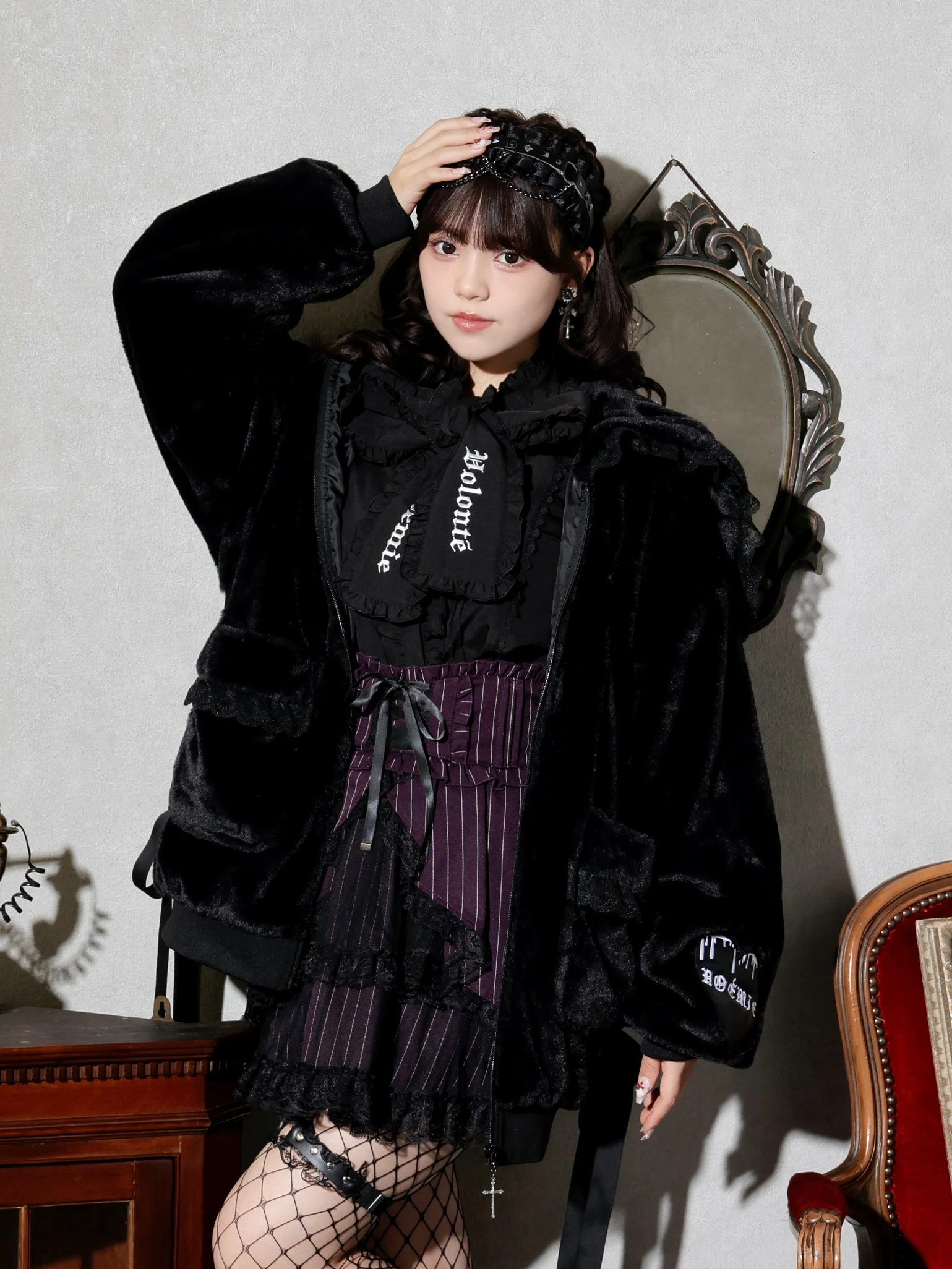 ゴシックスピンドルファーブルゾン（ブルゾン｜オフホワイト・黒