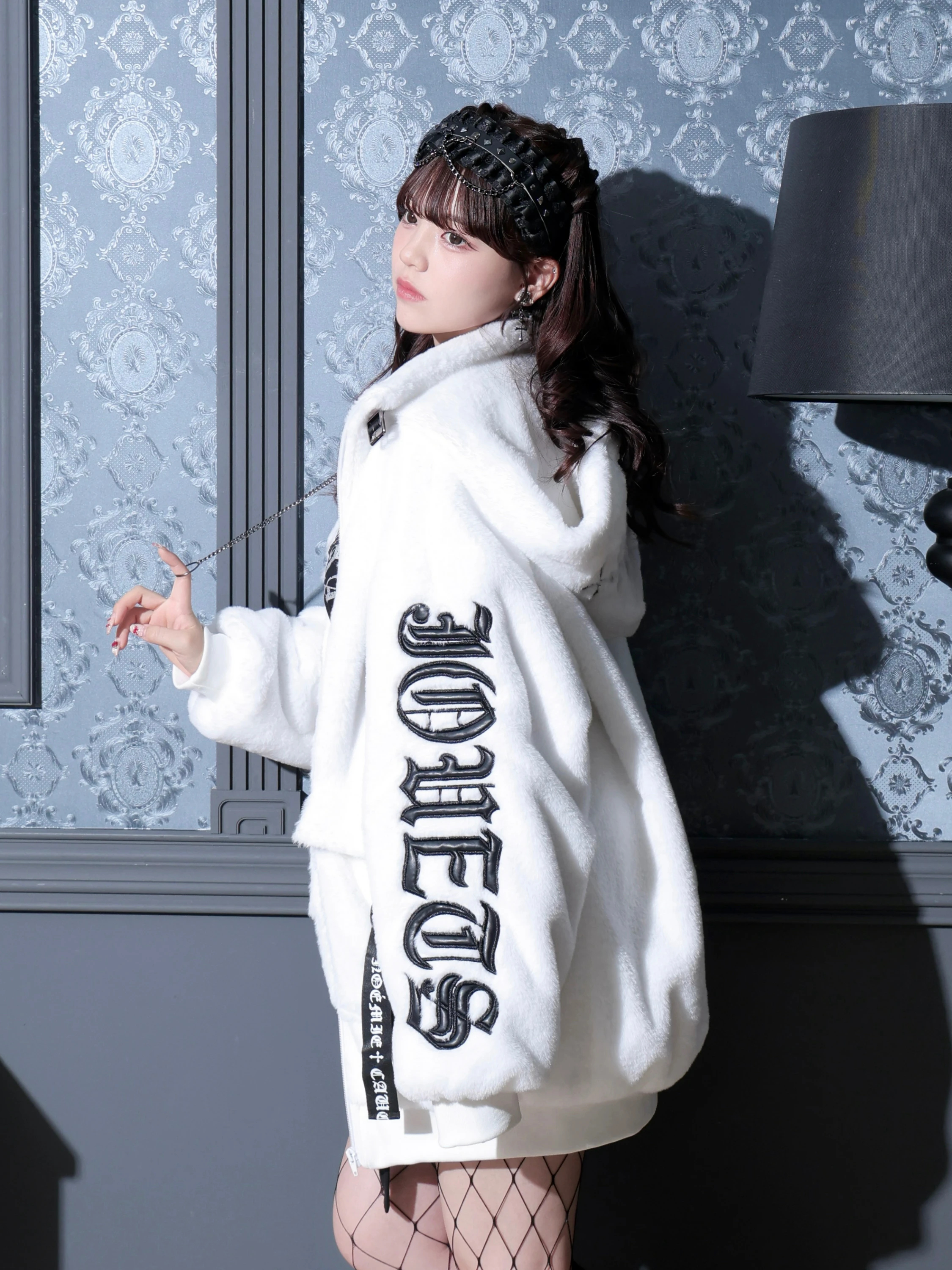 スタンドフードユニセックスファーブルゾン（ブルゾン｜オフホワイト