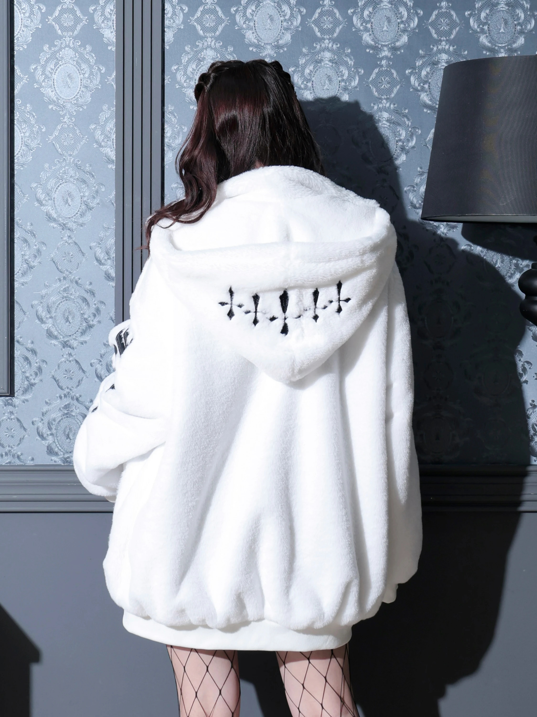 スタンドフードユニセックスファーブルゾン（ブルゾン｜オフホワイト