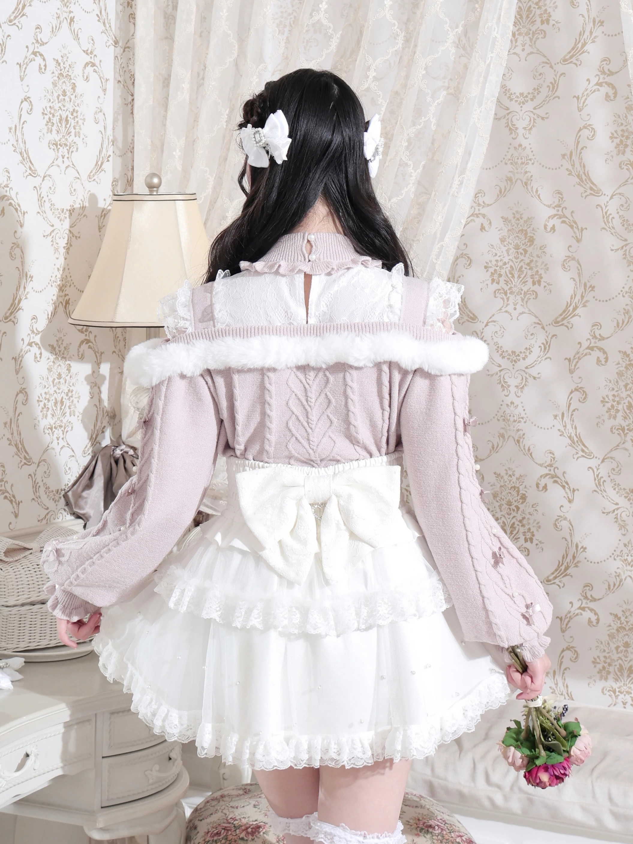 ビジューリボンケーブルオフショルファーニット（ニット・セーター