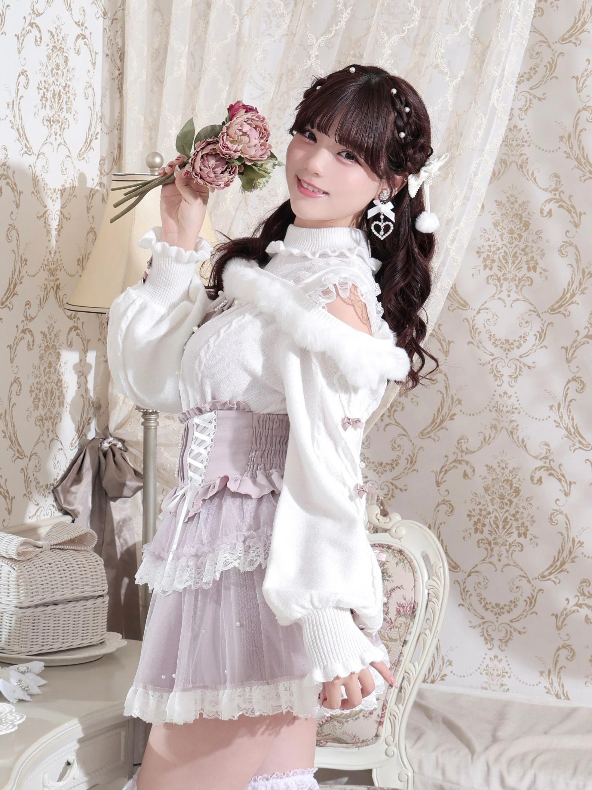 アイカツ　ロマンティックビジューリボンニット　ロマンティックビジューショーパン ビジューリボンケーブルオフショルファーニット（ニット・セーター