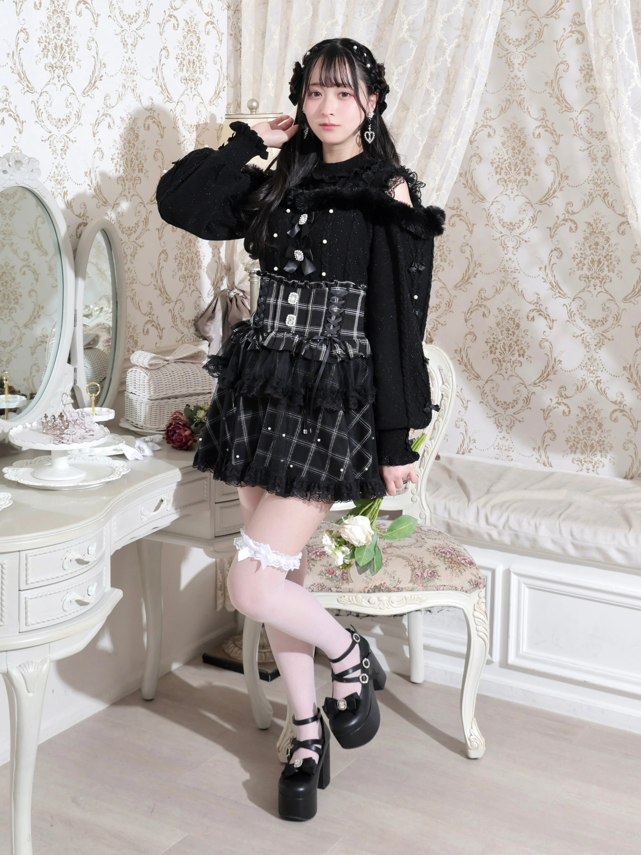 ビジューリボンケーブルオフショルファーニット（ニット・セーター