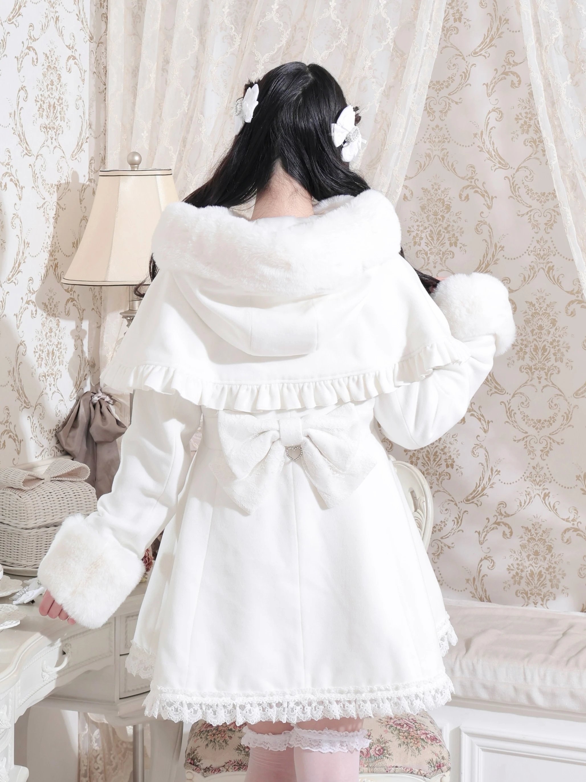 Noemie ドーリーフードケープフレアコート ドーリーフードケープフレアコート | ノエミー(NOEMIE) | マルイウェブ