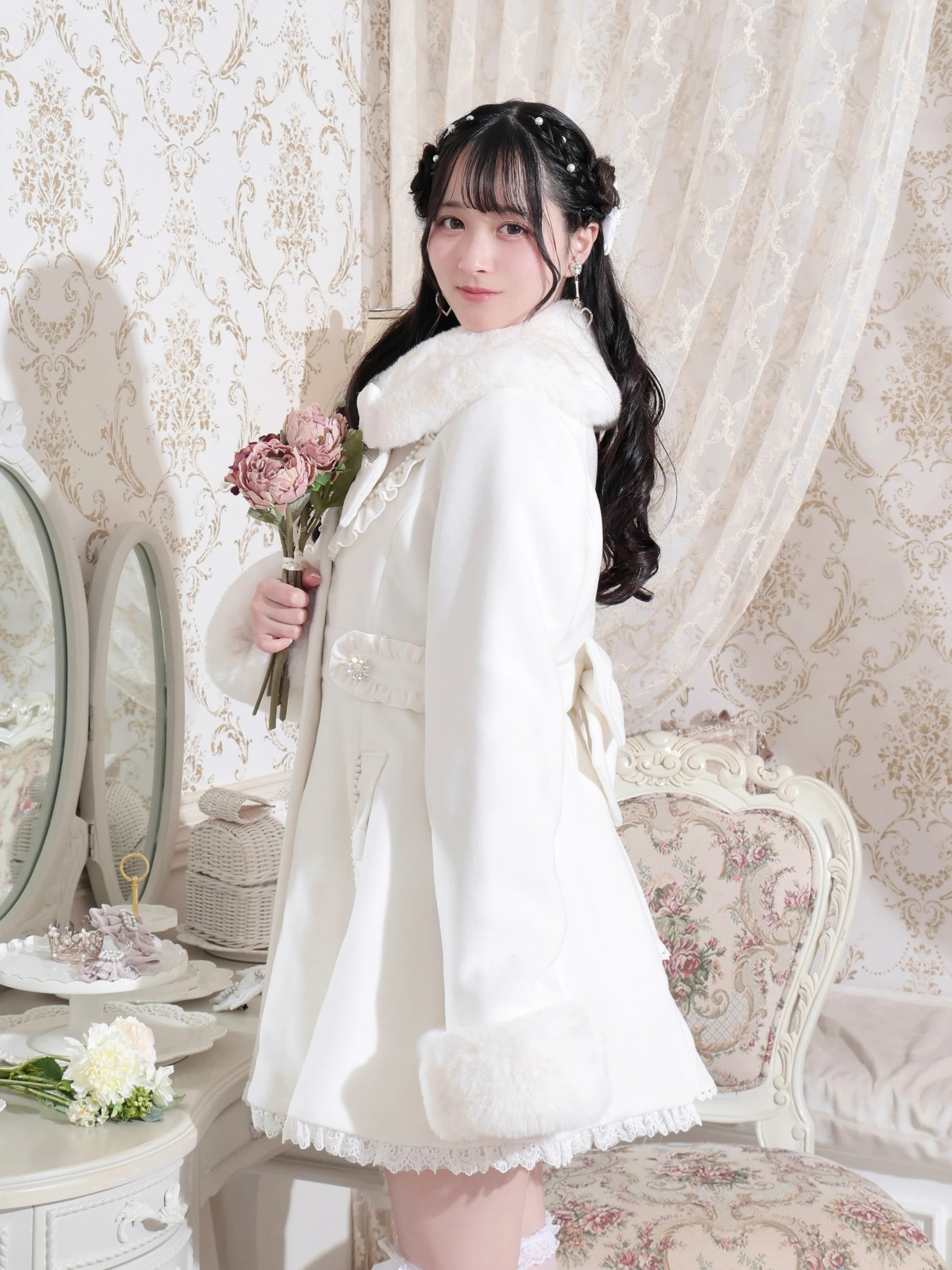 ヨークフリルドレッシープリンセスコート（コート｜オフホワイト