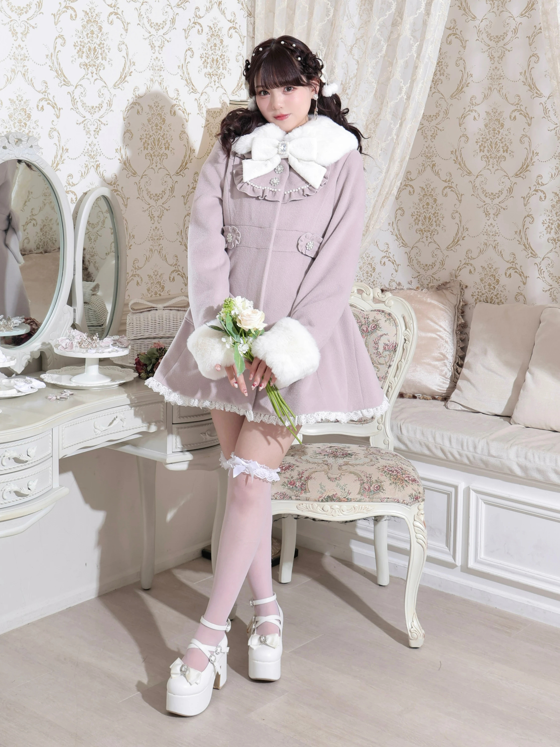 新品タグ付♡ノエミー♡ ヨークフリルドレッシープリンセスコート♡ホワイト♡ ヨークフリルドレッシープリンセスコート（コート｜オフホワイト