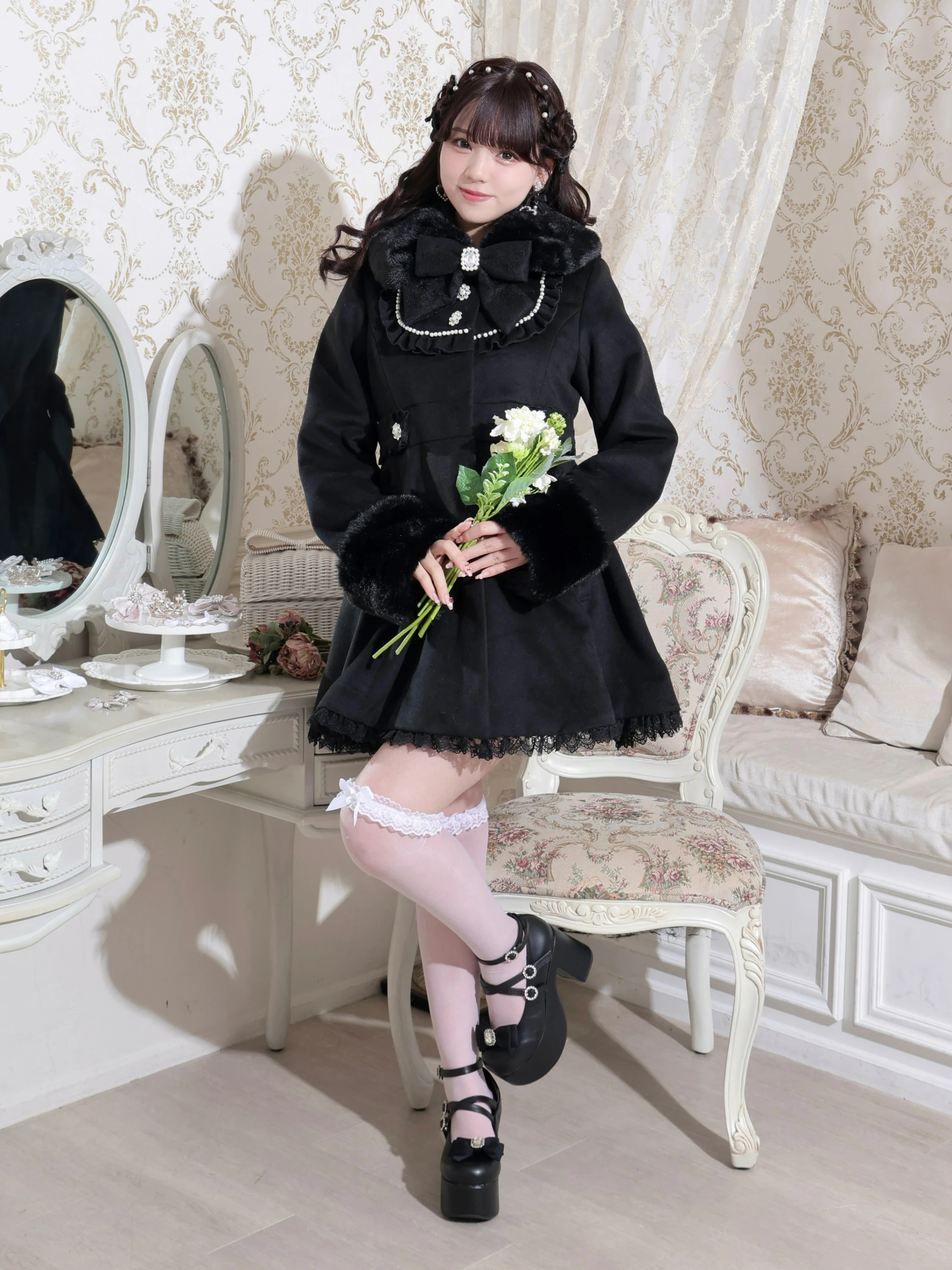 新品タグ付♡ノエミー♡ ヨークフリルドレッシープリンセスコート♡ホワイト♡ ヨークフリルドレッシープリンセスコート（コート｜オフホワイト