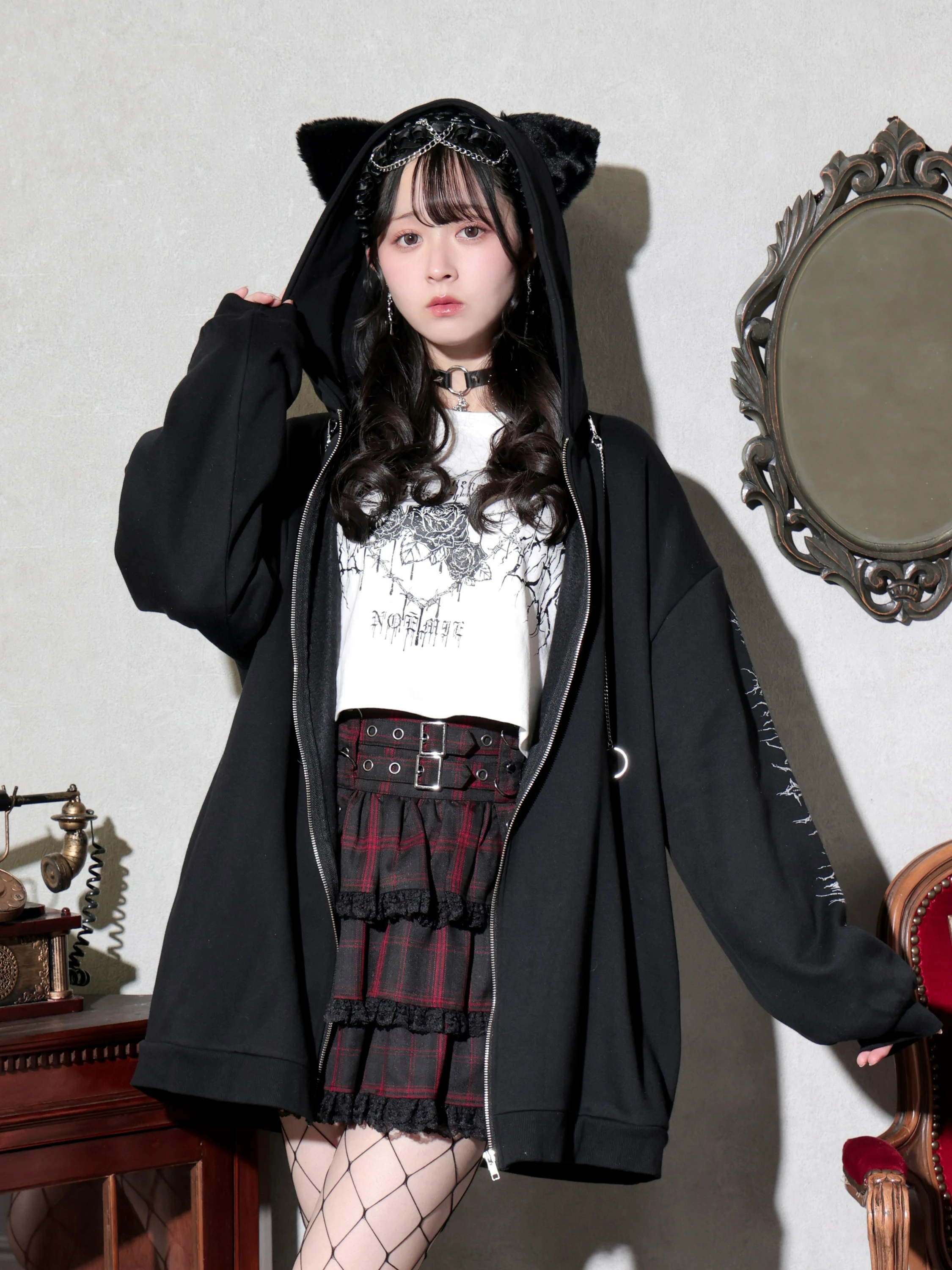 ねこ耳ファーしっぽ付き裏起毛ジップパーカー（パーカー｜オフホワイト