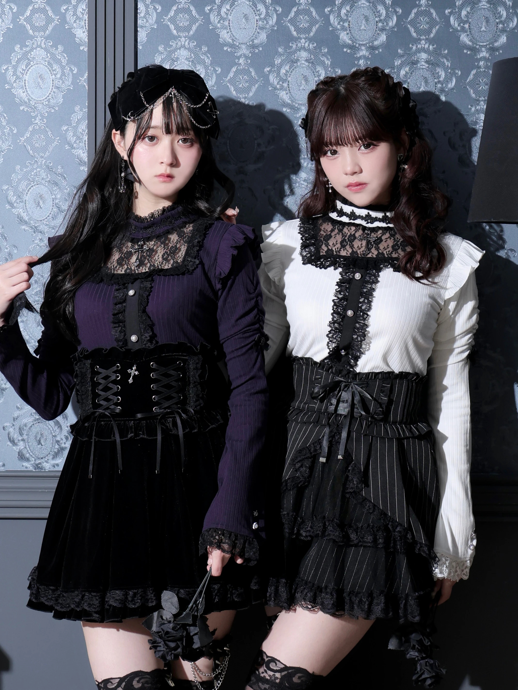 クロスチャームフレアスリーブカットソー（カットソー・Tシャツ｜オフ