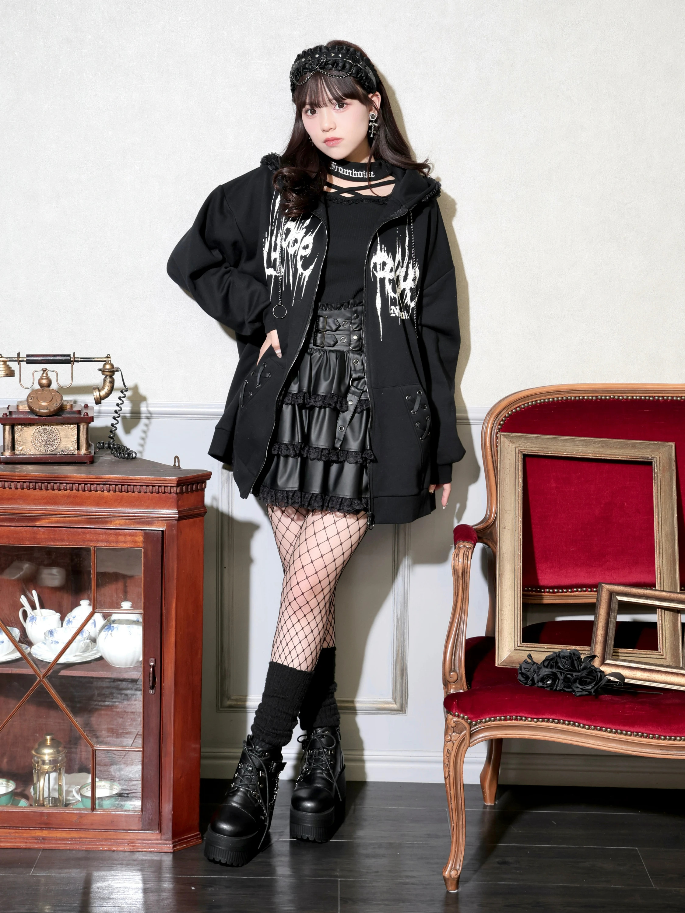 うさ耳ハートピアスジップパーカー（パーカー｜黒・ピンク）｜【公式