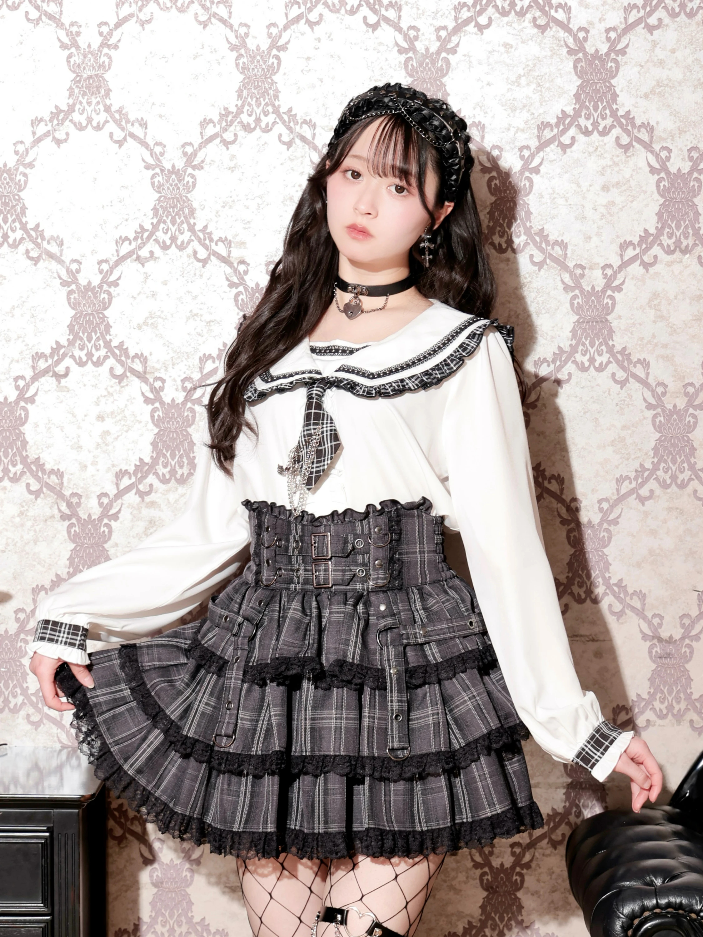 チェックフリルミニネクタイセーラーブラウス（シャツ・ブラウス｜オフ