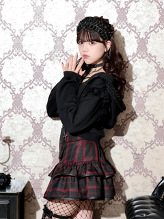 NOEMIE(ノエミー) |合皮スタッズフリルバックルスカパン