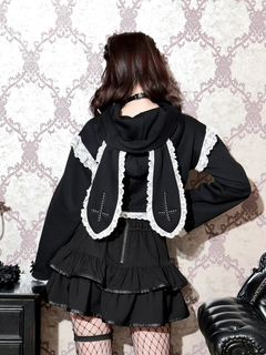 NOEMIE(ノエミー) |合皮スタッズフリルバックルスカパン