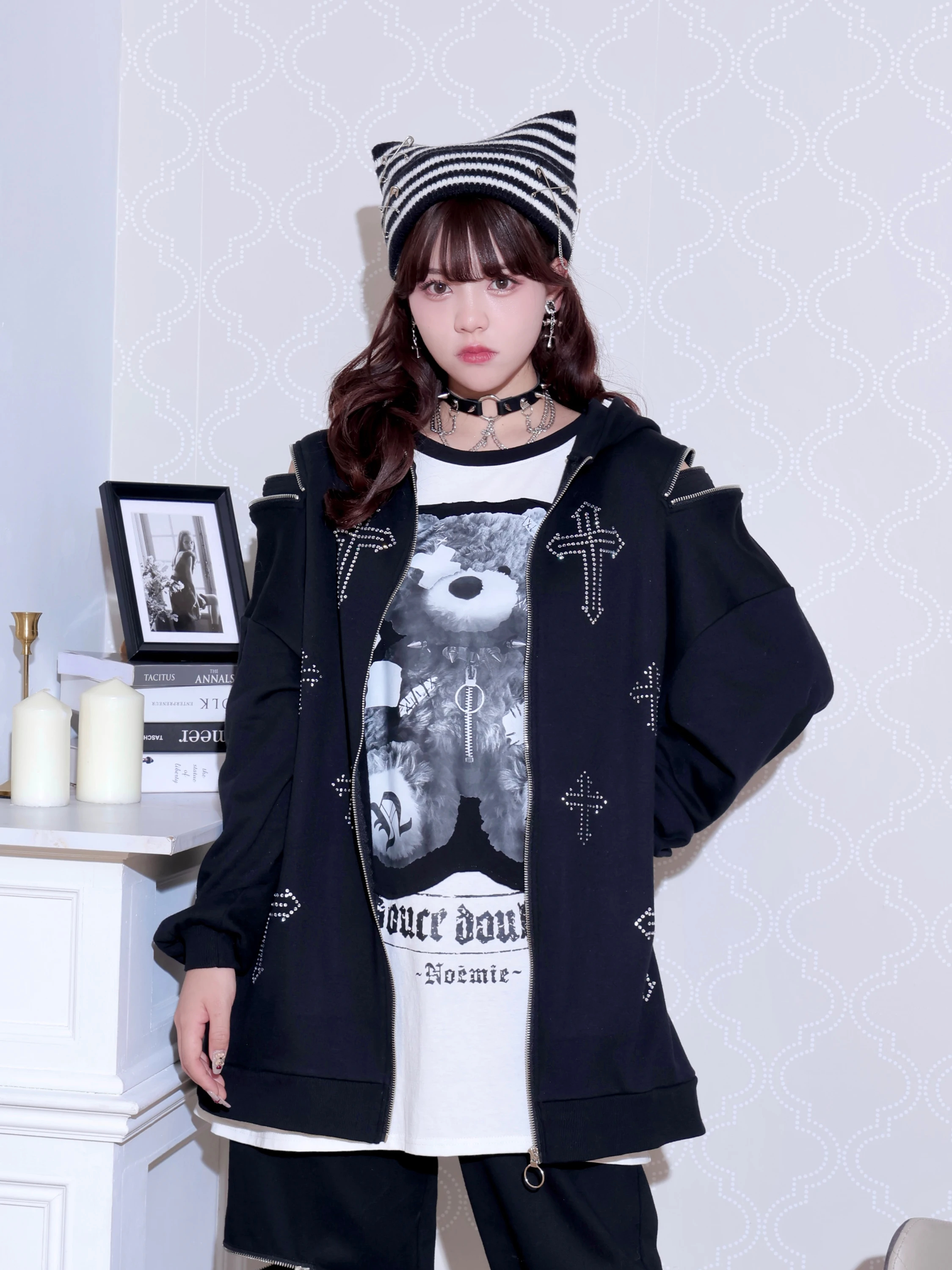 クロスラインストーンユニセックスZIP裏毛パーカー（パーカー｜オフ