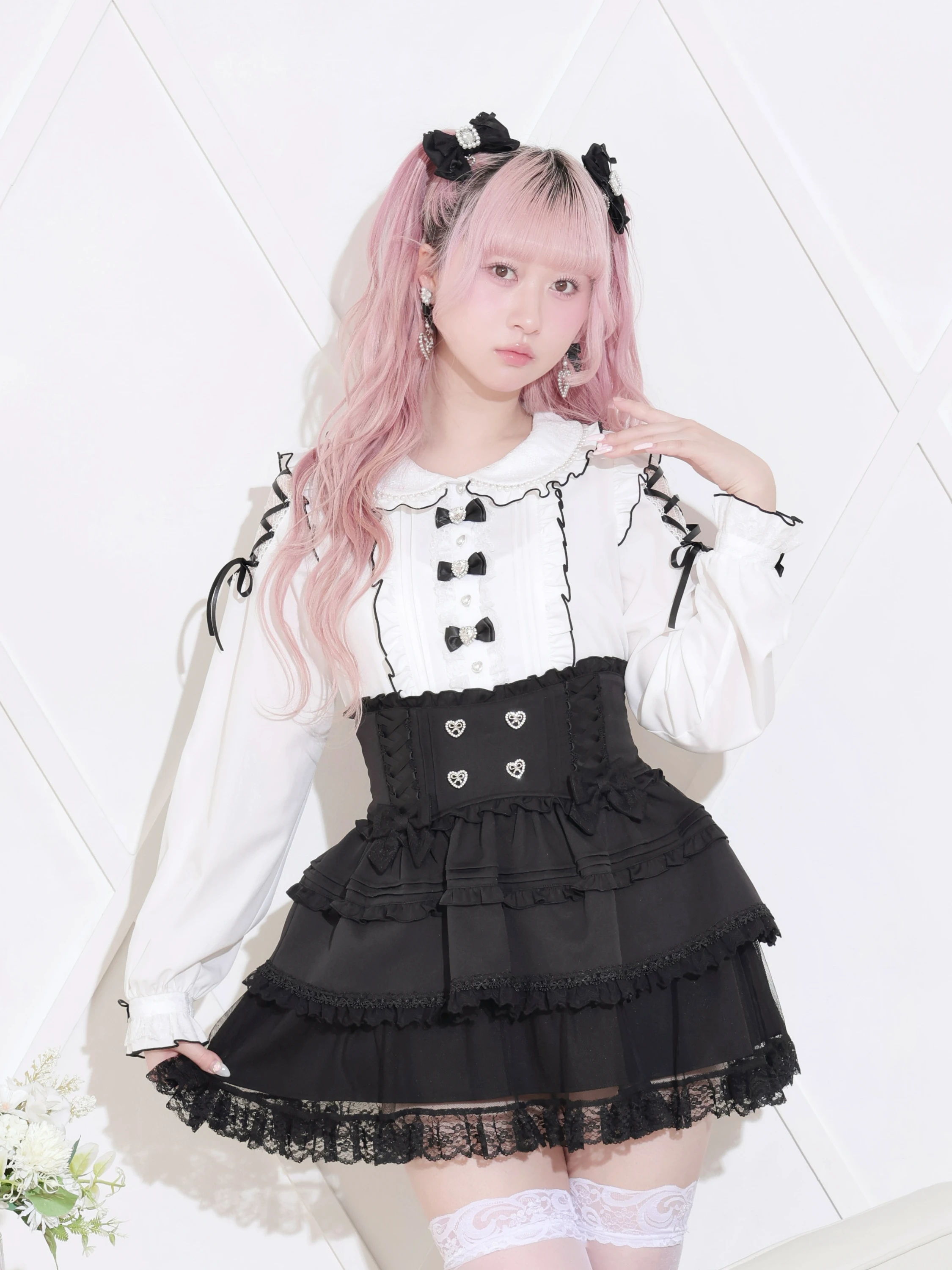 3連リボンスピンドルオープンショルダーブラウス（シャツ・ブラウス