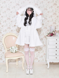 NOEMIE(ノエミー) |シナモロール スピンドルフレアファーブルゾン